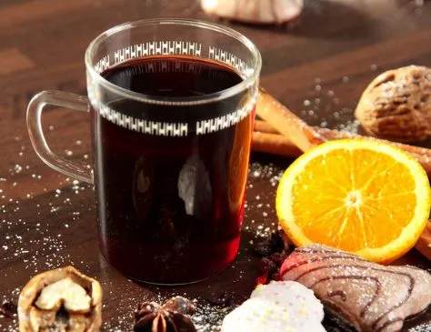 Glühwein - Heißer Gewürzter Wein