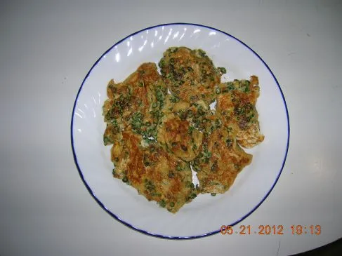 Omelette mit chinesischen langen Bohnen