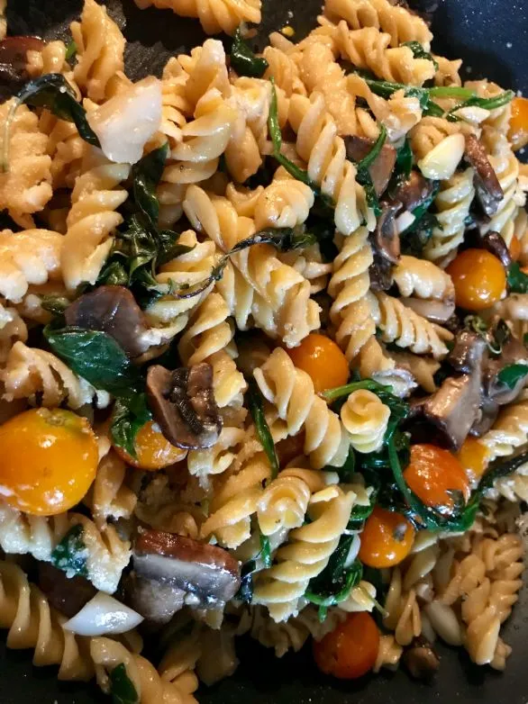 Glutenfreie Pasta mit Gemüse