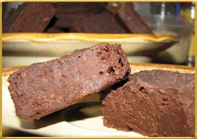 Glutenfreie vegane schwarze Bohnen Brownies