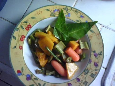 Italienisches Gemüsegericht von der Insel