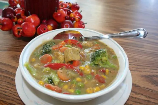 Gemüsecurry-Kokosnuss-Suppe