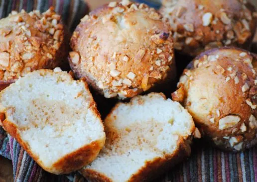 Bananenmuffins mit Erdnussbutterfüllung