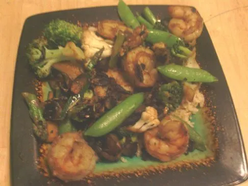 Gemüse- und Garnelen-Pfanne