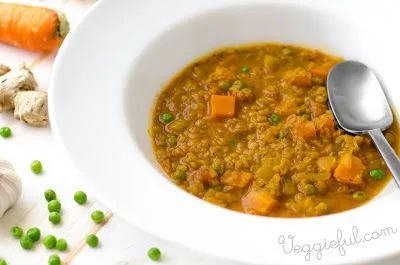 Würzige Gemüse-Linsensuppe