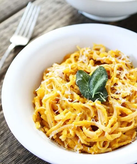 Butternut-Kürbis Alfredo