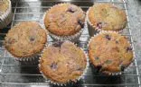 Muffins mit gemischten Beeren und Mais