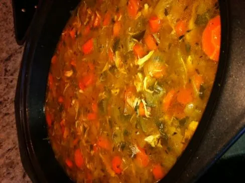 Hühnchen-Nudelsuppe (niedriger Natriumgehalt)