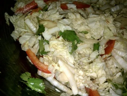 Napa-Kohl und Topinambur-Salat