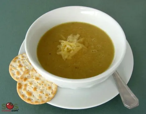 Seidige Zwiebelsuppe