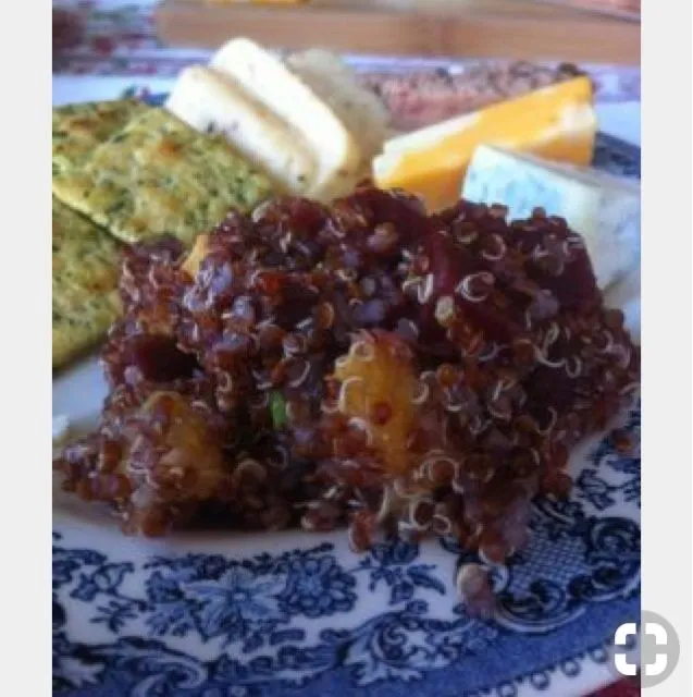 Quinoa-Rote-Bete-Mango-Salat