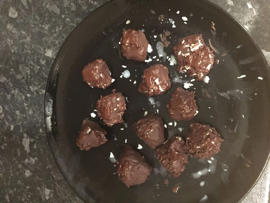 Keto Bounty Balls