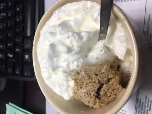 Kuchen in einer Tasse (zuckerarm und kohlenhydratarm)