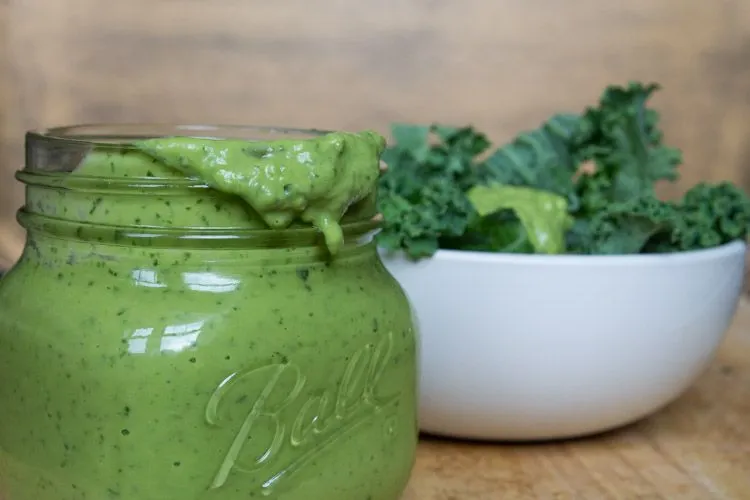 Veganes Green Goddess Dressing