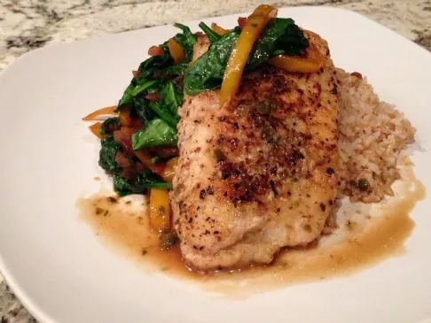 Orange Roughy in Weißwein mit Gemüse