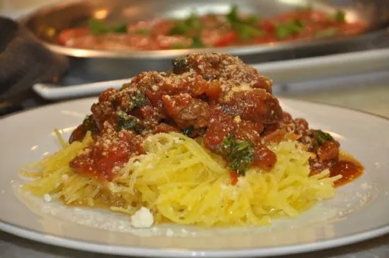 Spaghetti-Soße (mit Schmorfleisch)