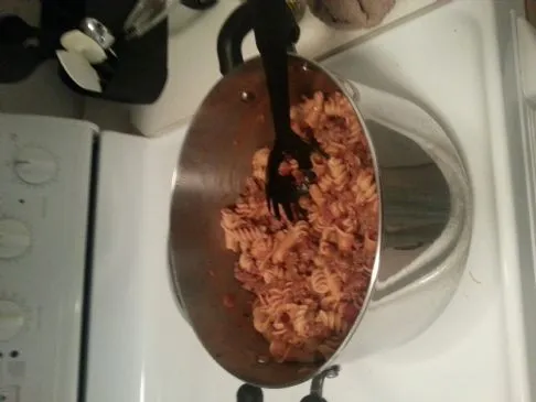 Pasta Marinara mit italienischer Wurst