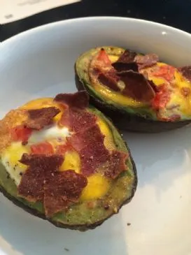Avocado Bacon Eier Auflauf