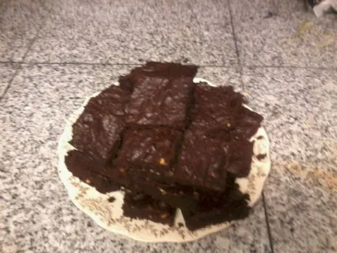 Nussige Brownies aus Kokosmehl