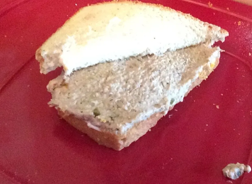 Einfacher Lachs-Salat für Sandwiches