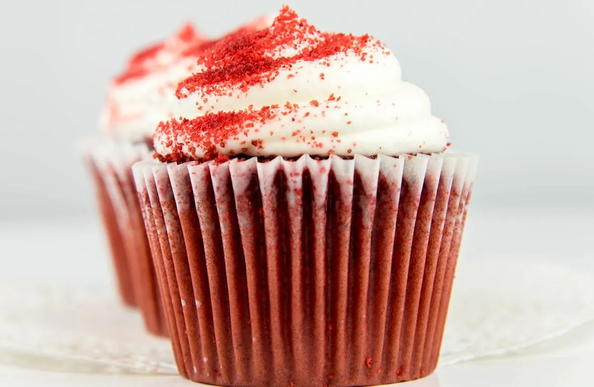 Red Velvet Cupcakes mit Frischkäseglasur