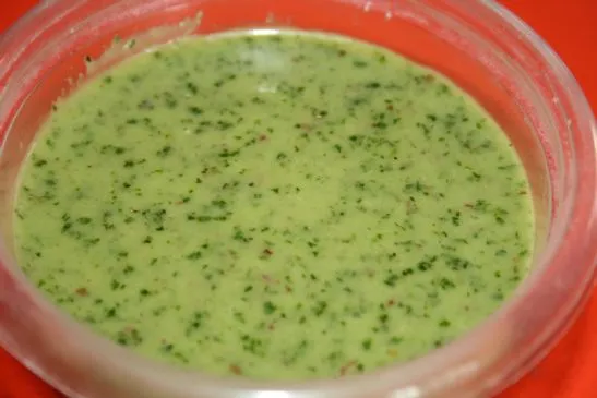 Grünes Salatdressing, 42 Kalorien/EL