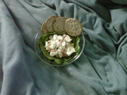 Albacore mit Paprika auf Spinat serviert