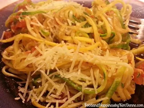 Zucchini- und Kürbis-Pasta