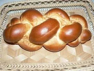 Osterzopf (Fonott kalács, Ungarn)