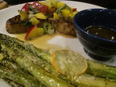 Ahi-Thunfisch mit Mango-Salsa