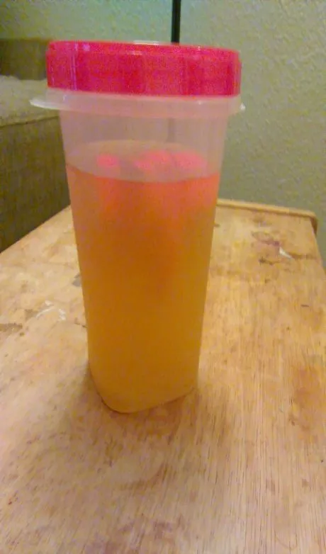 Grüner Tee mit Orange und Ingwer