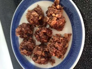 Keine Back-Peanut Butter Kakao Haferkekse mit Chiasamen