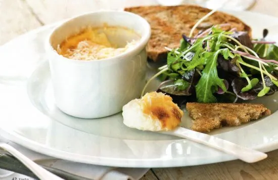 Parmesan-Custard-Töpfchen