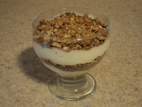 Zitronen-Joghurt-Crunch-Parfait