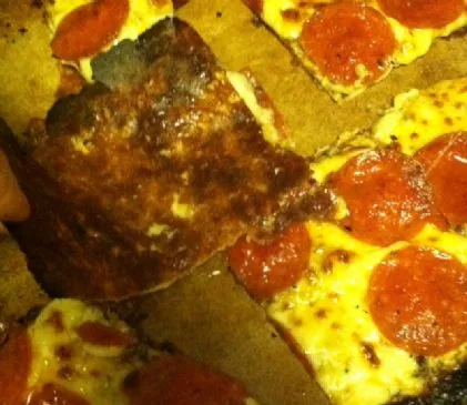 Low/Carb - Keto-freundliche Blumenkohl-Pizzakruste