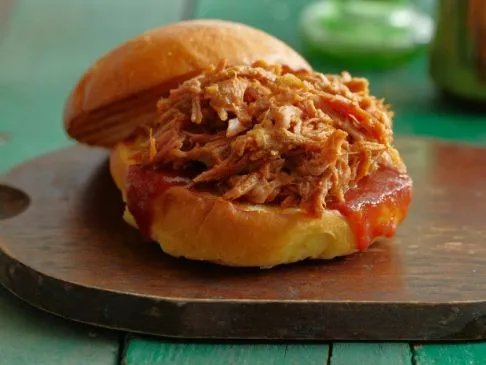 Cola-Chipotle Schweine-Tortas