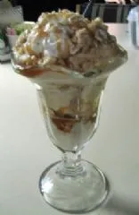 Leichte Bananen-Karamell-Vanille-Pudding-Parfait
