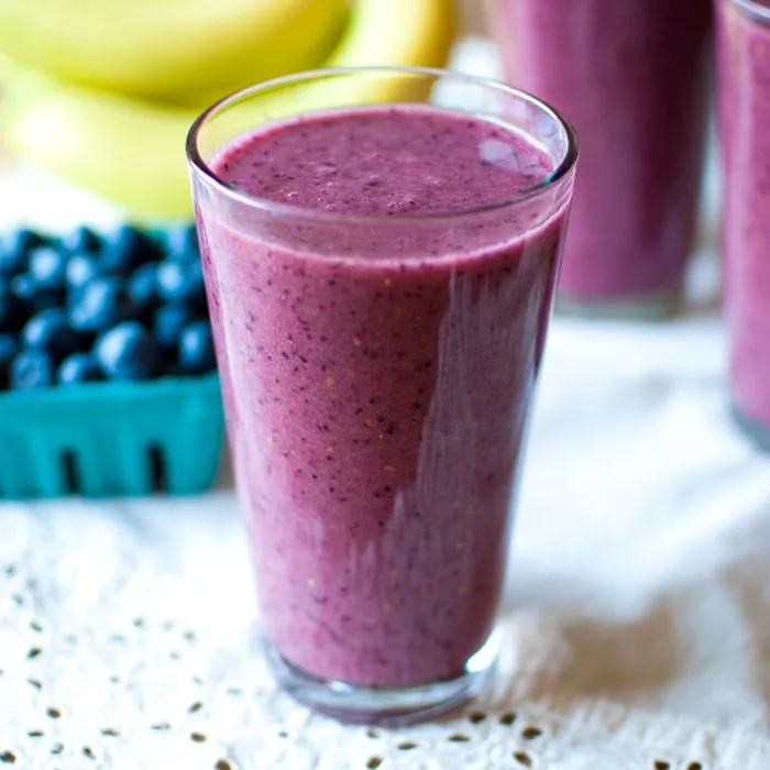 Beeren-Kokosnuss-Mandel-Smoothie