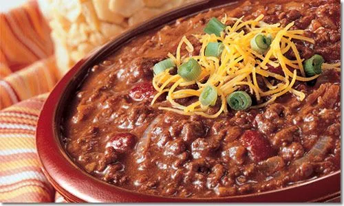 Grundlegendes Chili mit Bohnen aus dem Slow Cooker
