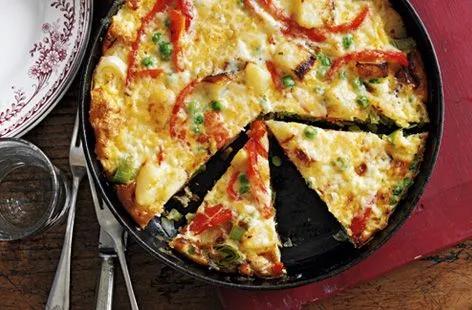 Lauch-Erbsen- und Paprika-Frittata