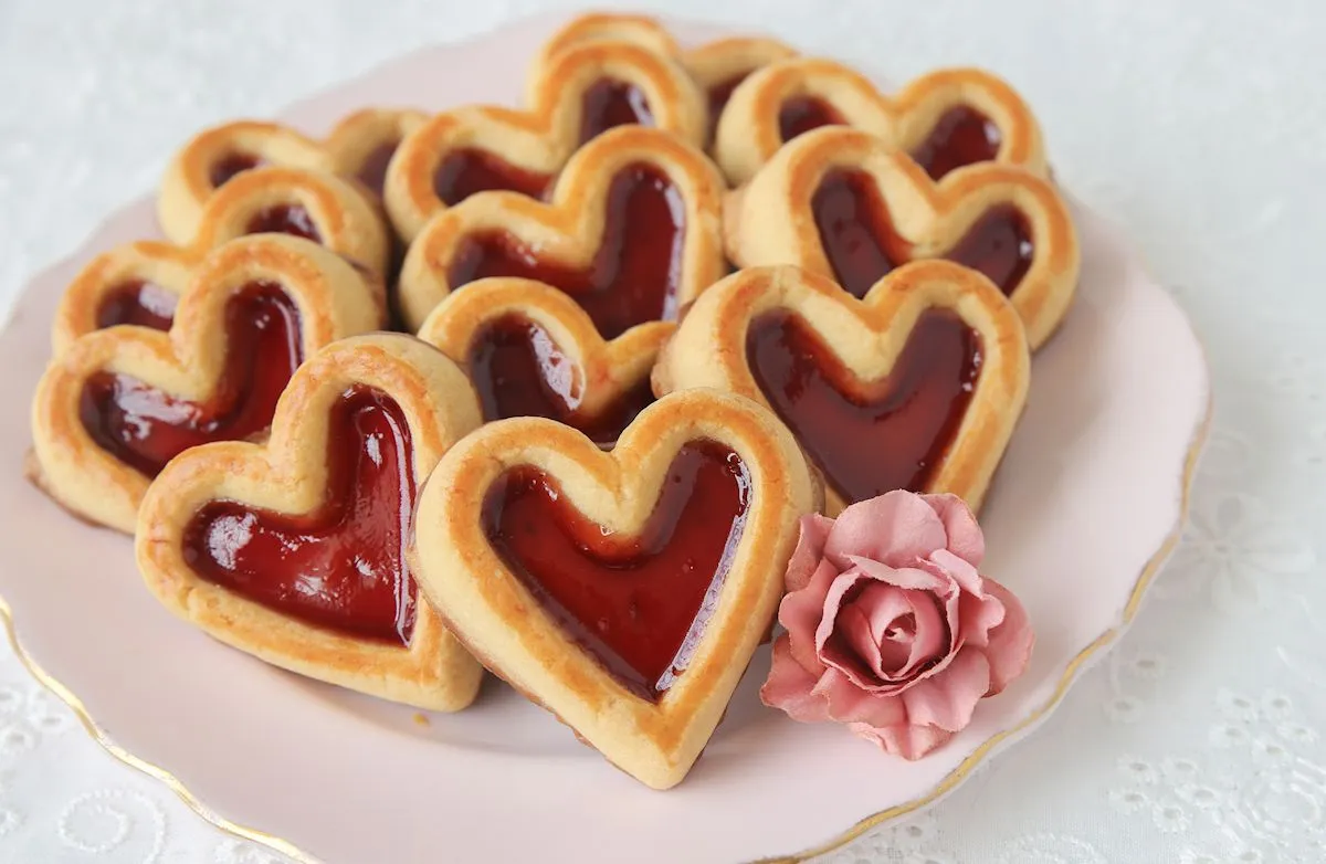 91-Kalorien Mandel- und Marmeladenkekse