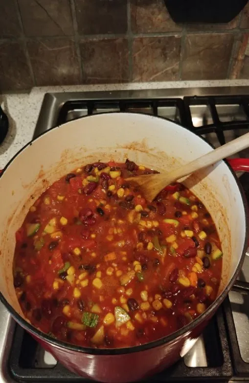 Schwarze Bohnen- und Quinoa-Chili
