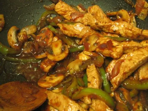 350 Kalorien süßes Schweinefleisch mit grünen Paprika